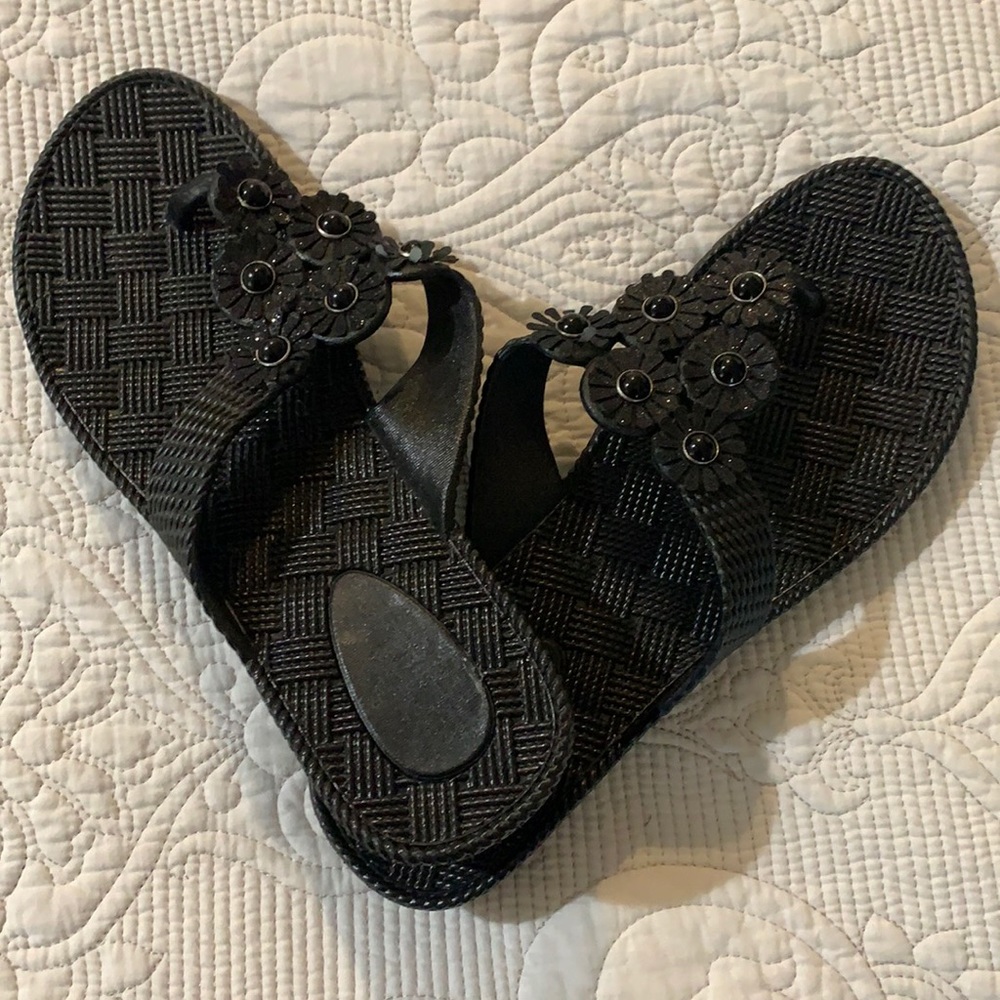 Dress Barn Sandals size 10 in women’s